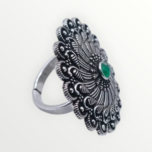 The Radiant Spiral Ring - Green