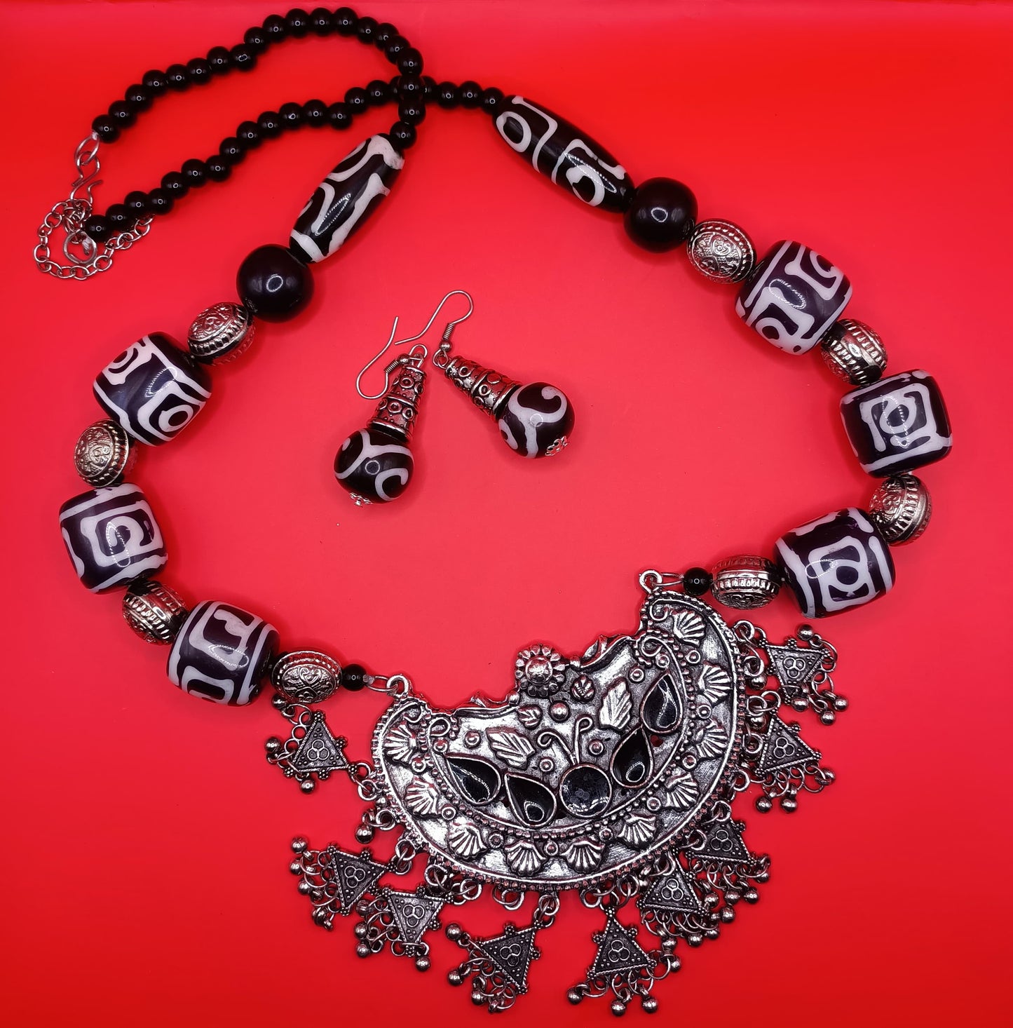 The Majestic Tribal Bead Necklace Set