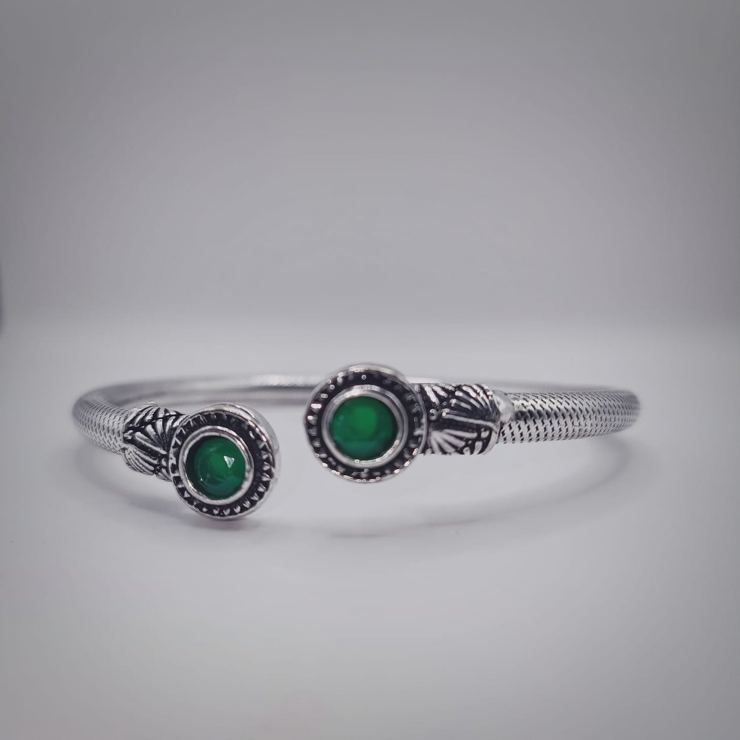 The Sovereign Cuff - Green