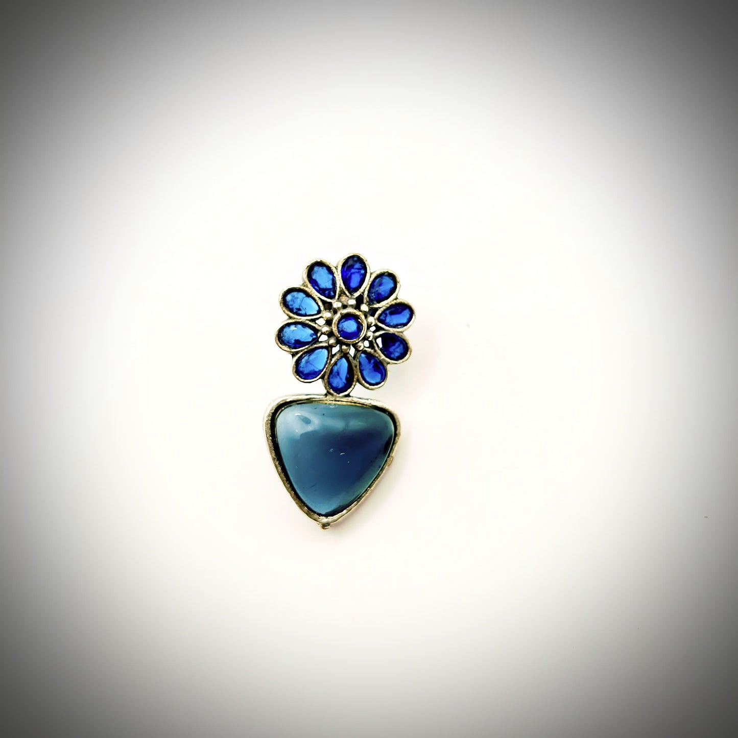 Classic Grace - Blue