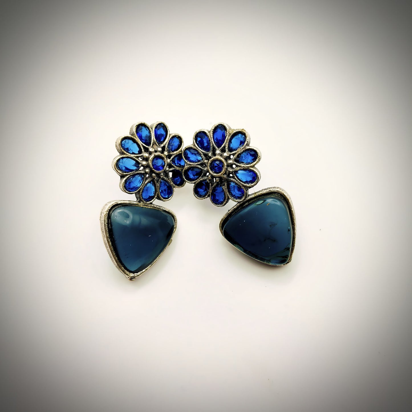 Classic Grace - Blue