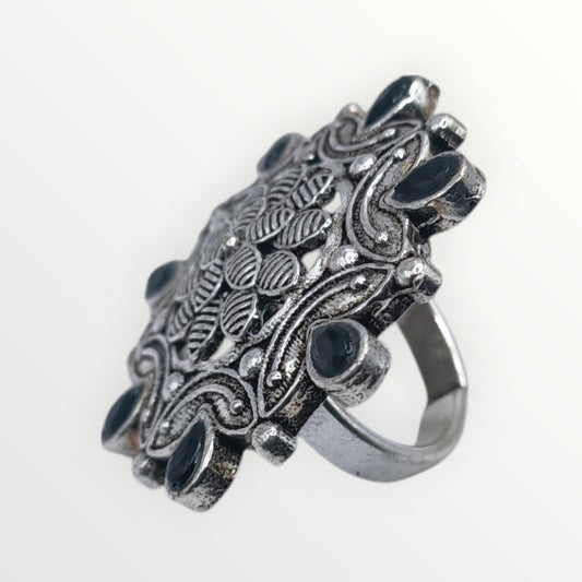 The Lush Flora Ring - Black