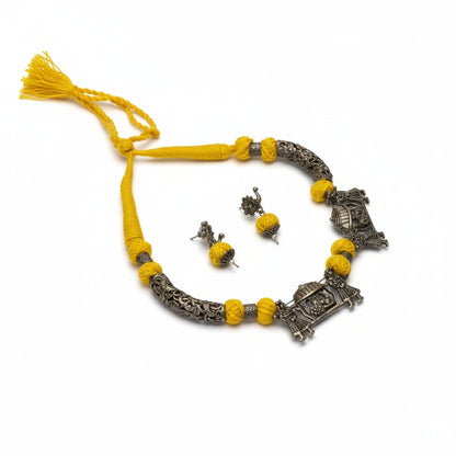 Savaari Necklace