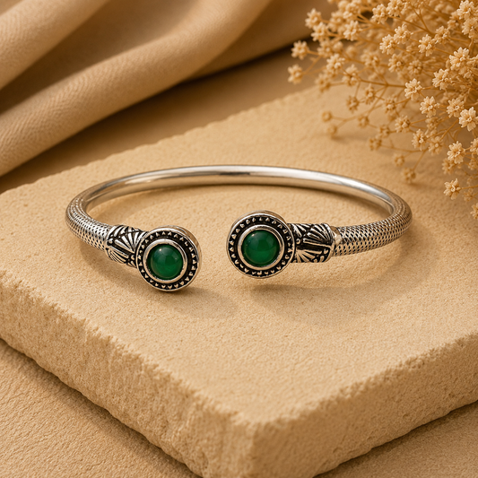 The Sovereign Cuff - Green
